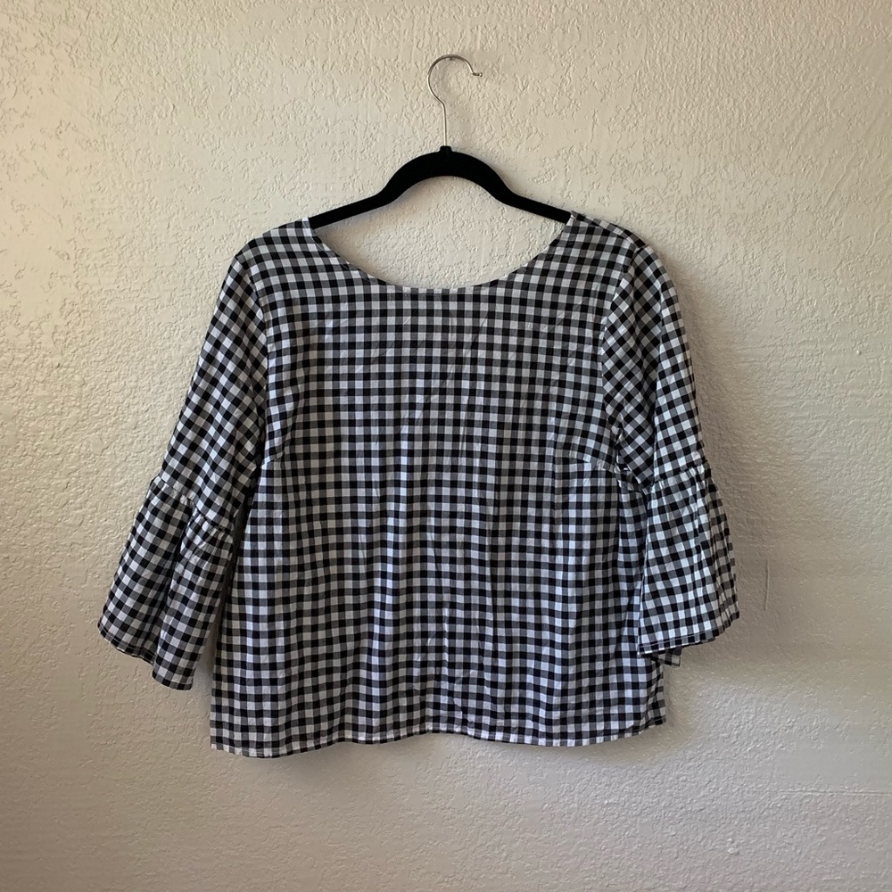 •Universal Thread• Short Sleeve Blouse